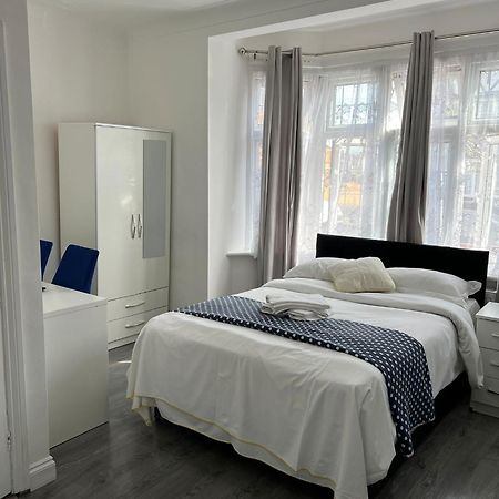 Starlet Property Wanstead Екстер'єр фото