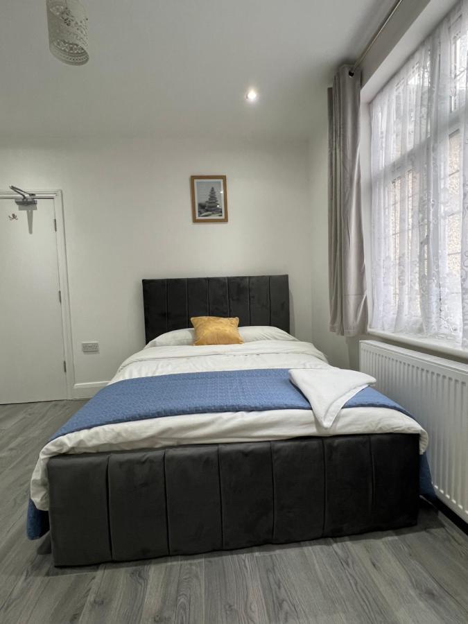Starlet Property Wanstead Екстер'єр фото