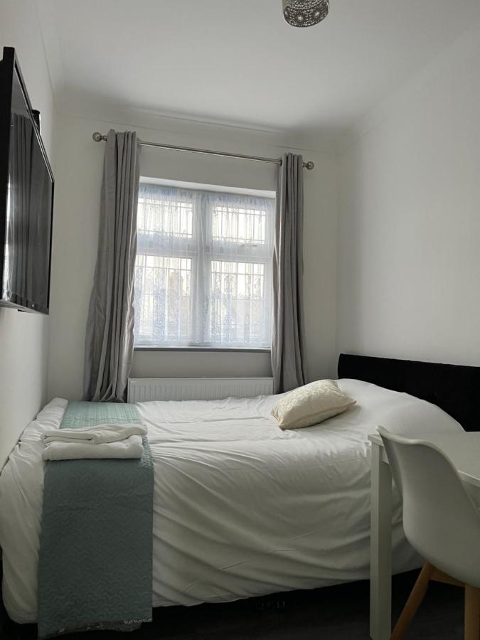 Starlet Property Wanstead Екстер'єр фото