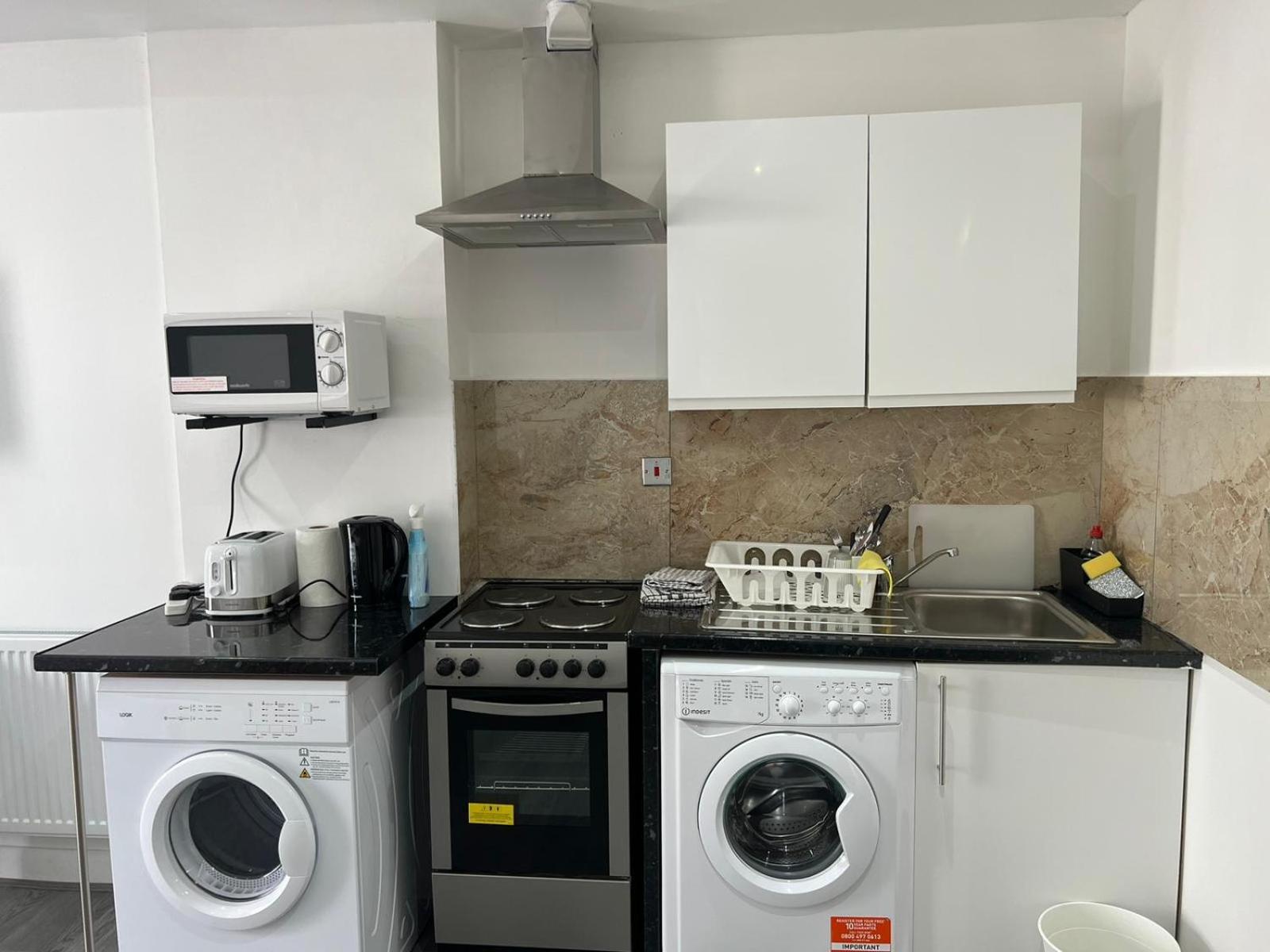 Starlet Property Wanstead Екстер'єр фото